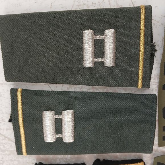 US Army Dress Uniform Captain Rank Insignia Lot of 6 – Shoulder Patches Set - Picture 5 of 11